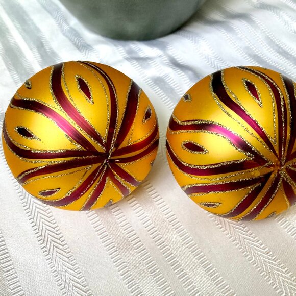 Vintage Pier Imports Glass Zebra Christmas Ornaments –  (2 Ylw/Purple) - Picture 2 of 3